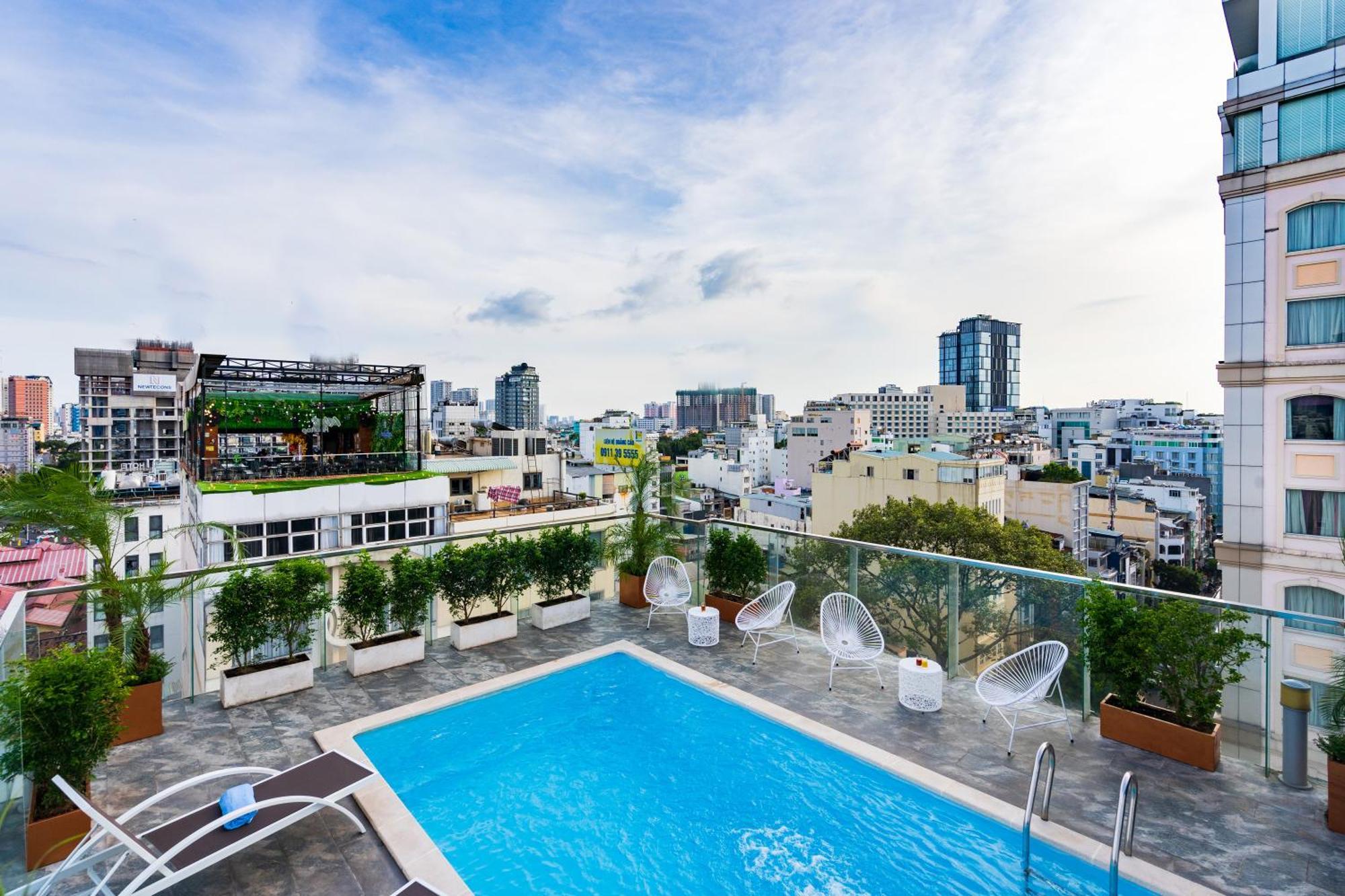 Khách sạn Jovia 3*